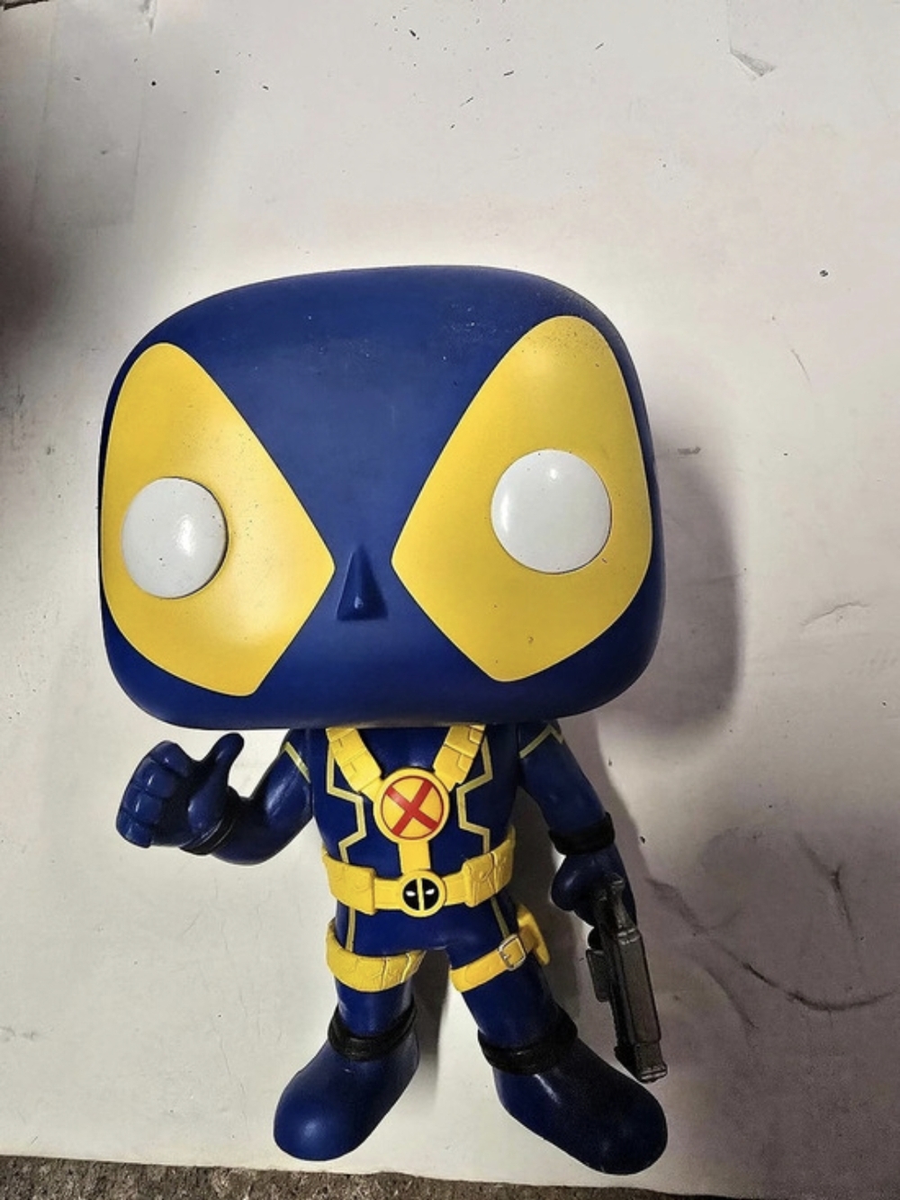 Funko Pop! Marvel: Deadpool (Blue & Yellow) #548 10-Inch Jumbo